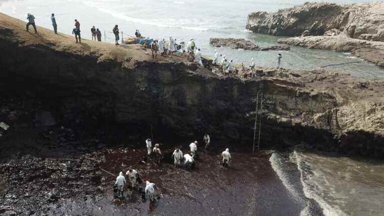 Peru declares an “environmental emergency” after the oil spill on its coasts