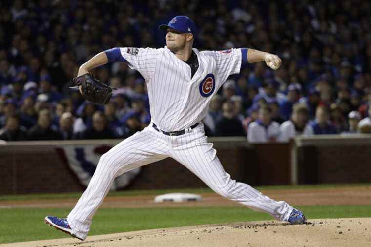 Pitcher Jon Lester announces his retirement