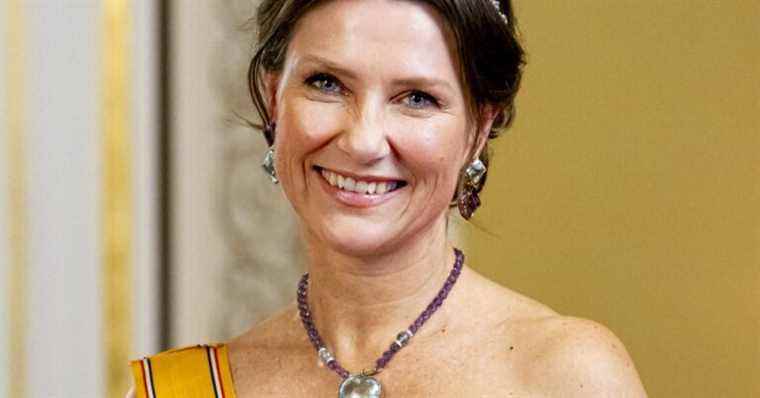 Princess Martha of Norway fulfilled: her American shaman fully adopted by her daughters