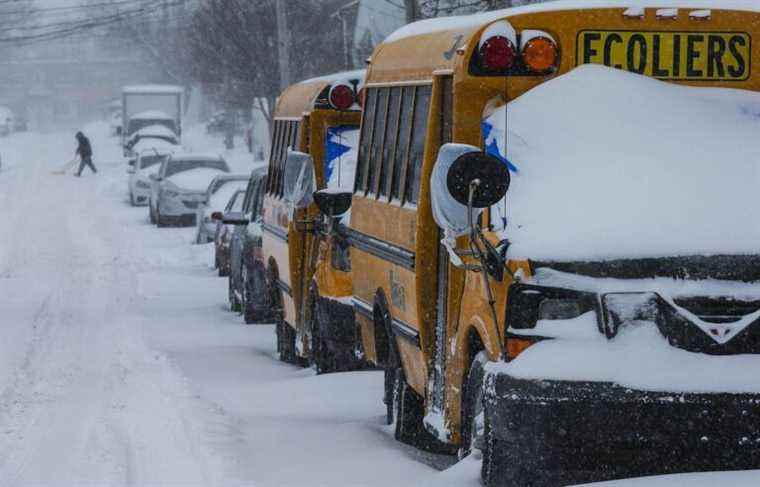 Quebec schools closed on Monday due to bad weather