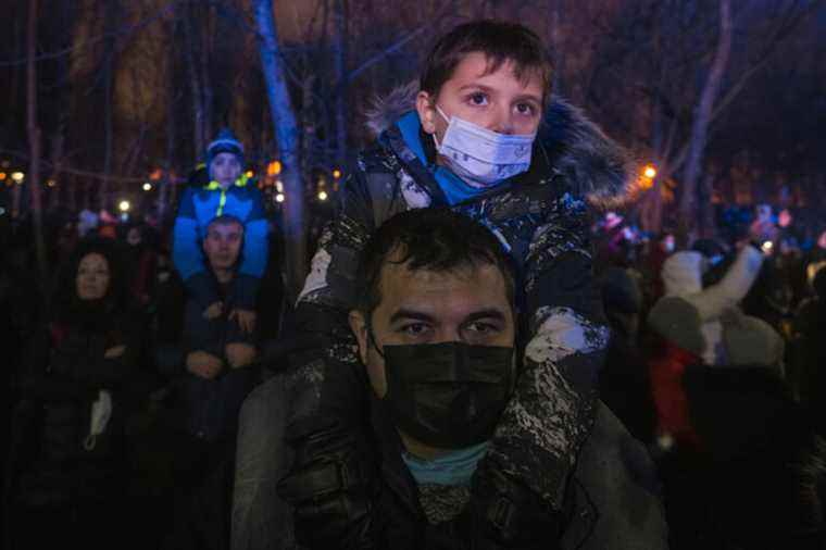 Romania |  The mask is mandatory again in the street