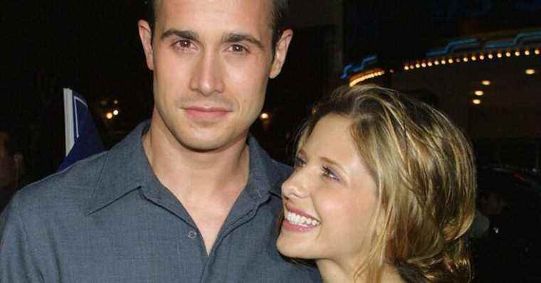 Sarah Michelle Gellar in a relationship with Freddie Prinze Jr.: tender photos of vacation with their children