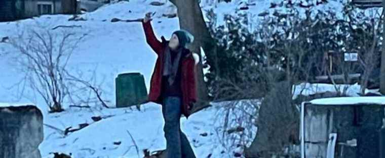 She takes a selfie as her car sinks in the Rideau Canal