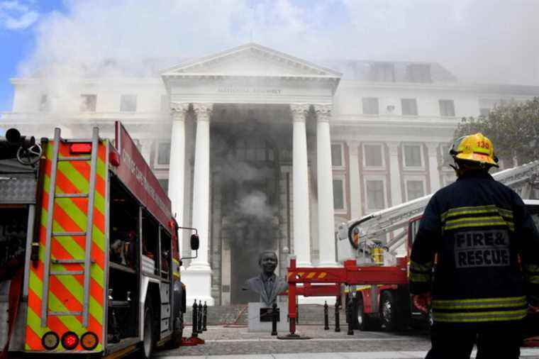 South Africa |  Parliament partly destroyed by fire, suspect arrested