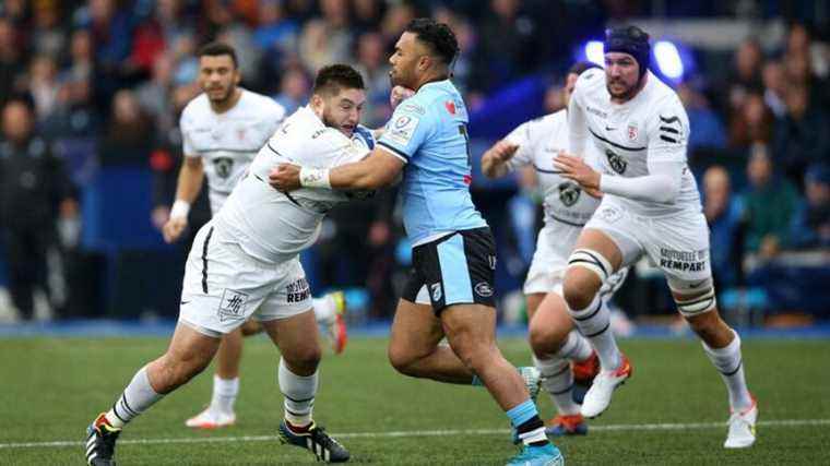 Stade Toulousain with Page Relo holder against Wasps