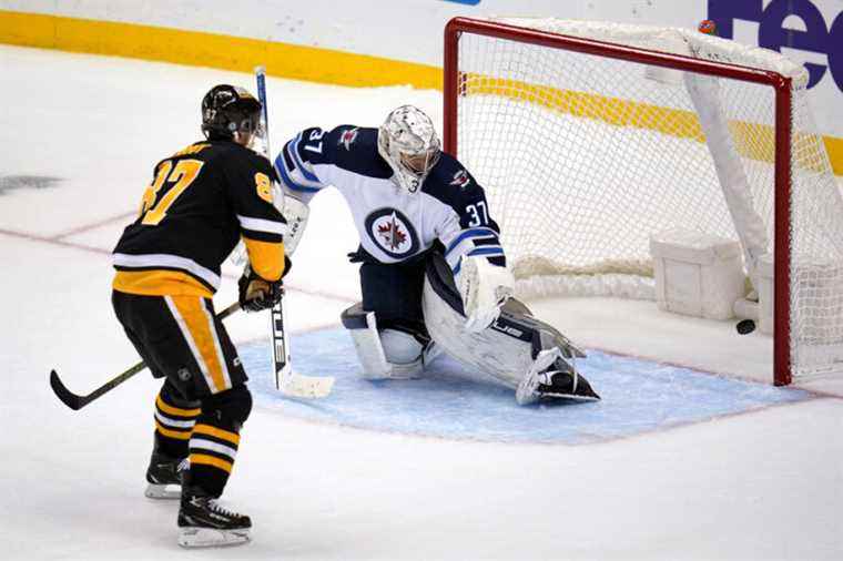 Sunday in the NHL |  Penguins come from behind and beat Jets in shootout