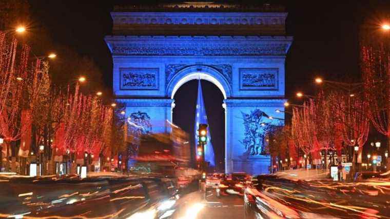 European flag under the Arc de Triomphe has been withdrawn, as scheduled, says executive