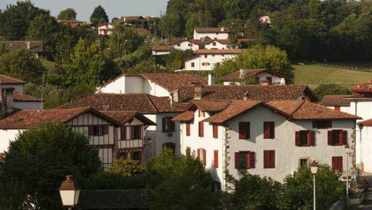 The François Garat Affair – Roof of Asylum, episode 3