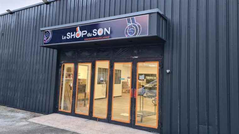 The manager of La Clé de sol, opens a new store dedicated to sound and lighting in Quetigny