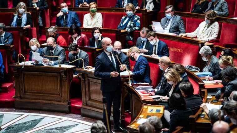 “The symbolism, I regret it”, declares Jean-Michel Blanquer in front of the deputies