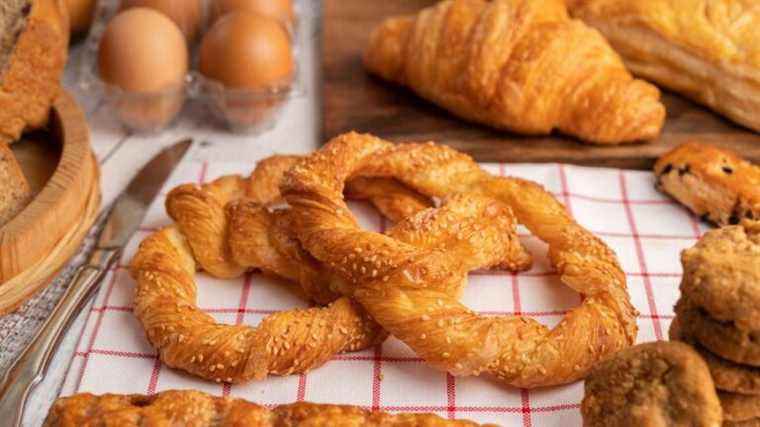 The tradition of the Neijohrsbratschtall, the New Year’s pretzel