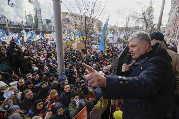 Ukraine |  Accused of treason, former President Poroshenko remains free