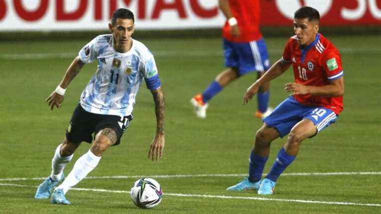 Uruguay regains hope, Di Maria shines with Argentina