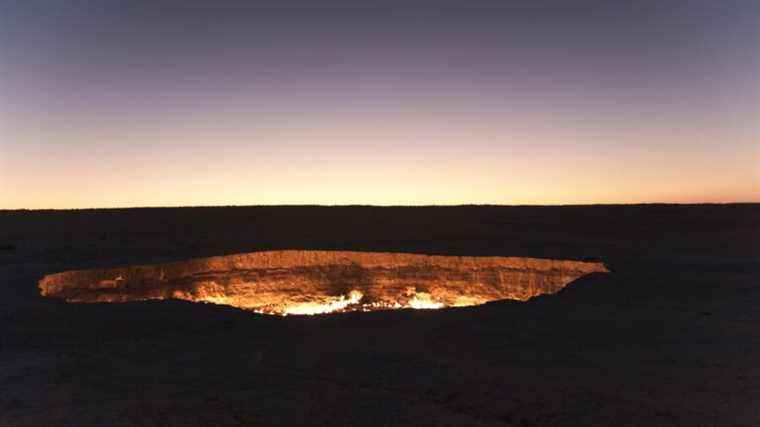 What is the “Gateway to Hell”, this flaming crater that Turkmenistan wants to extinguish?