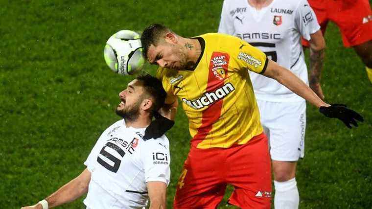 a harmless Stade Rennais crucified by an elder in Lens