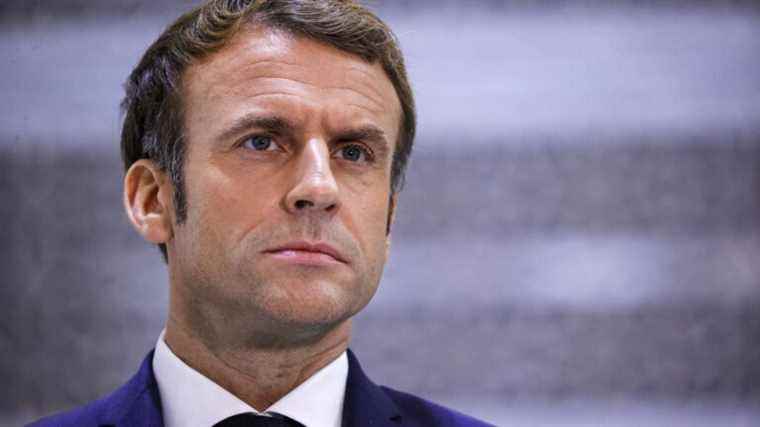 an unvaccinated retiree files a “symbolic” complaint against Emmanuel Macron