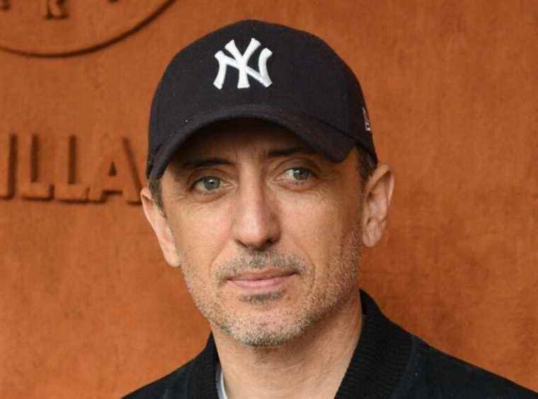 impacted by the health crisis Gad Elmaleh violently attacks the government