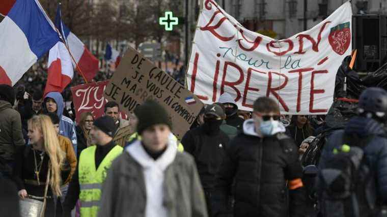 in Lyon, the demonstrators are moving again in the face of the arrival of the vaccine pass