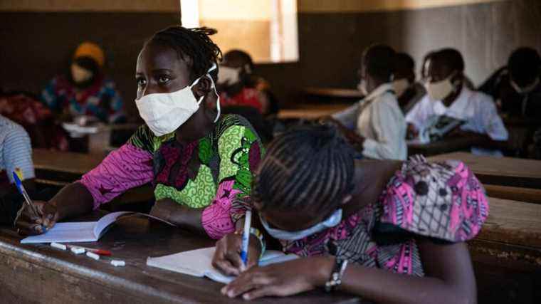 in Mali and India, the pandemic has strongly reinforced social inequalities