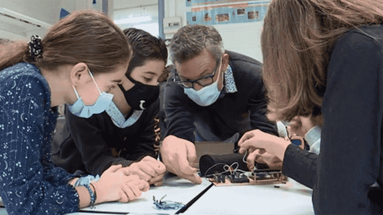 in the Bouches-du-Rhône, schoolchildren make CO2 sensors