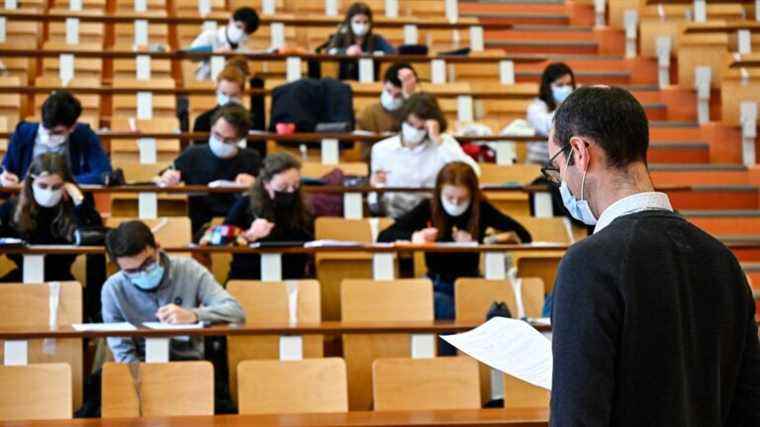 Education: what does higher education cost in France?