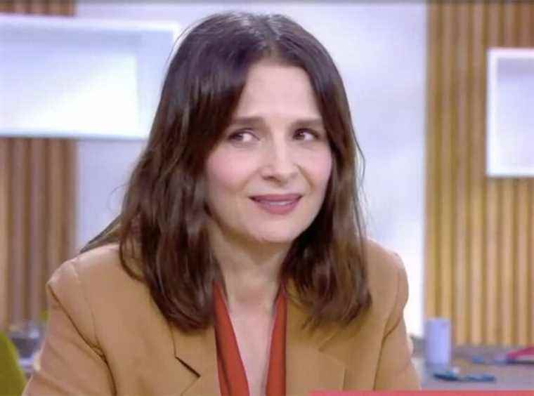 on the verge of tears, Juliette Binoche confides in her homeless situation