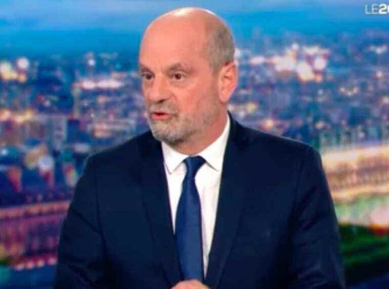 the twittos mad with rage in the face of the defense of Jean-Michel Blanquer and the controversy around Ibiza in the JT of TF1