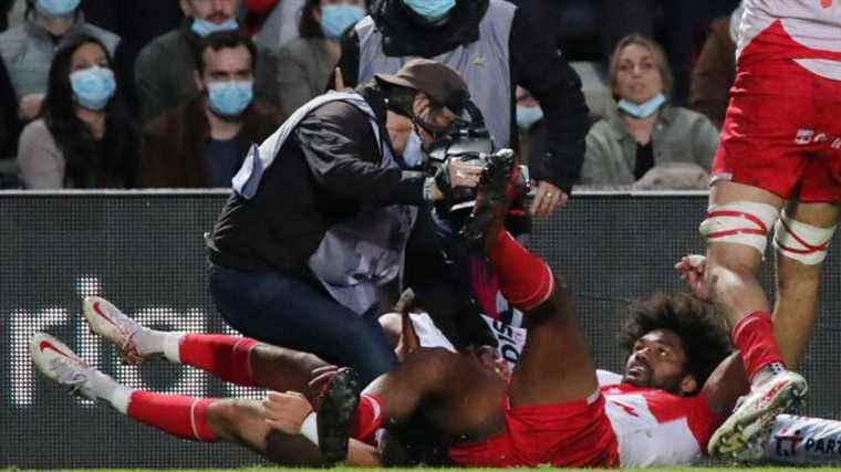 tibia fracture for the UBB-Biarritz cameraman