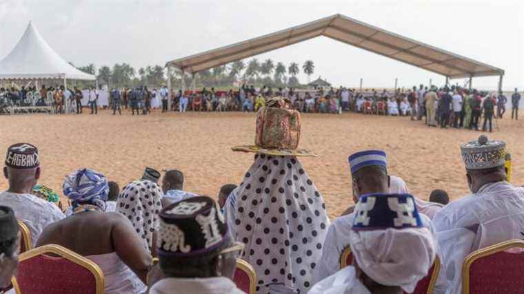 voodoo followers celebrate sea goddess Mami Wata on Ouidah beaches