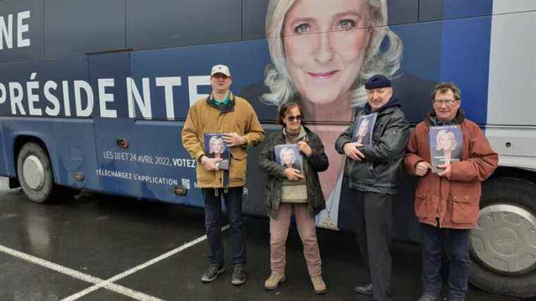 A Marine Le Pen campaign bus criss-crosses the Mayenne this weekend