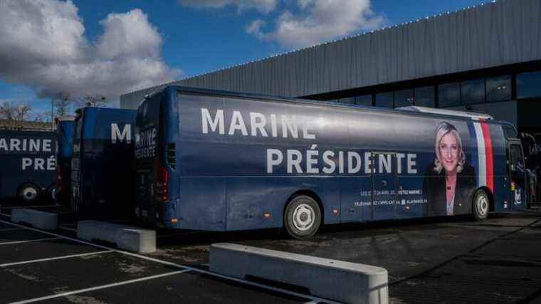 A Marine Le Pen campaign bus will crisscross the Sarthe in early March