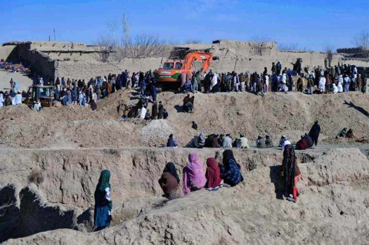 Afghanistan |  Boy stuck in well dies after being rescued