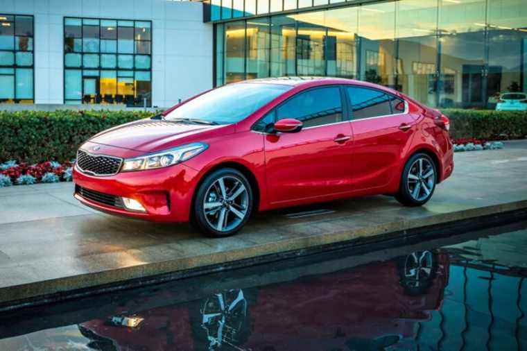 Airbags and water leaks: recalls at Kia and Nissan