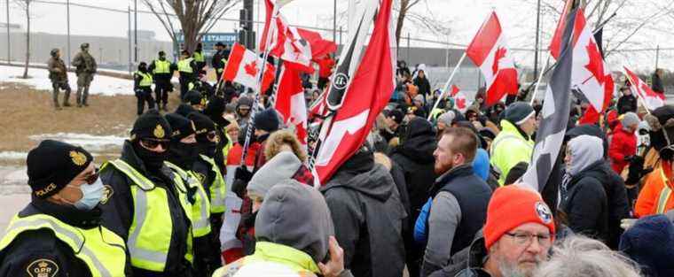 Ambassador Bridge: protesters arrested and vehicles towed away