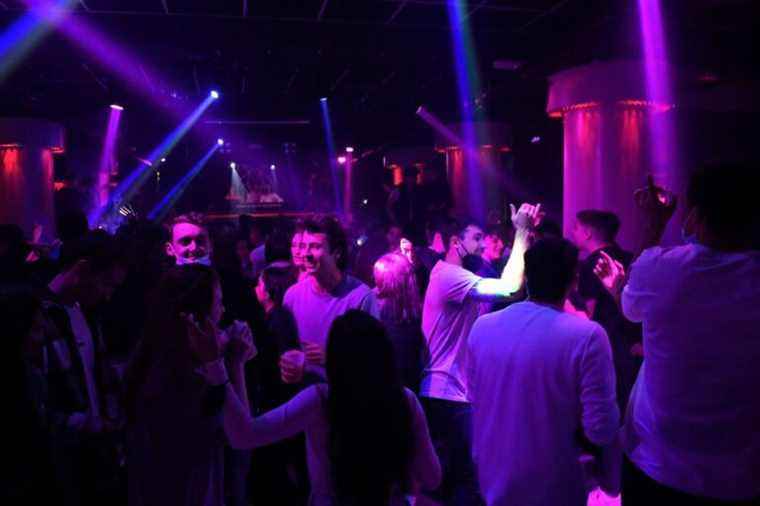 Barcelona |  Partygoers celebrate the reopening of nightclubs