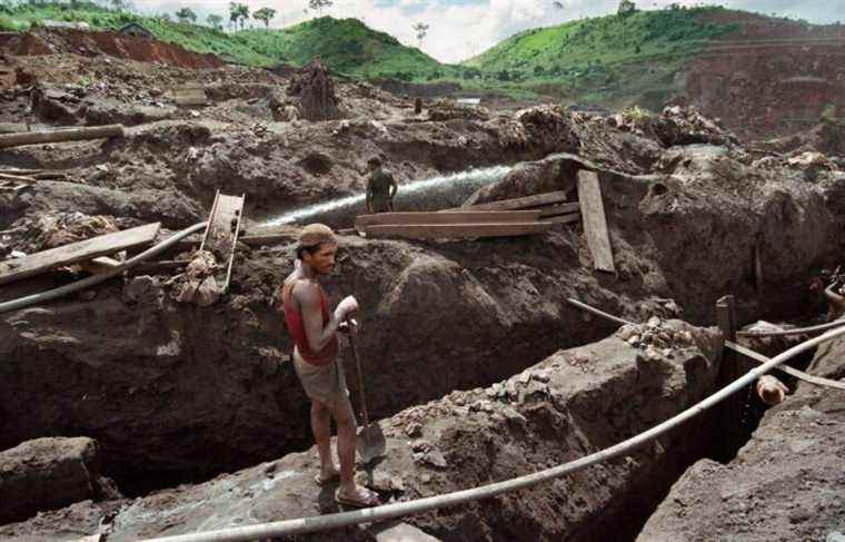 Brazil: Bolsonaro wants to develop gold panning in the Amazon