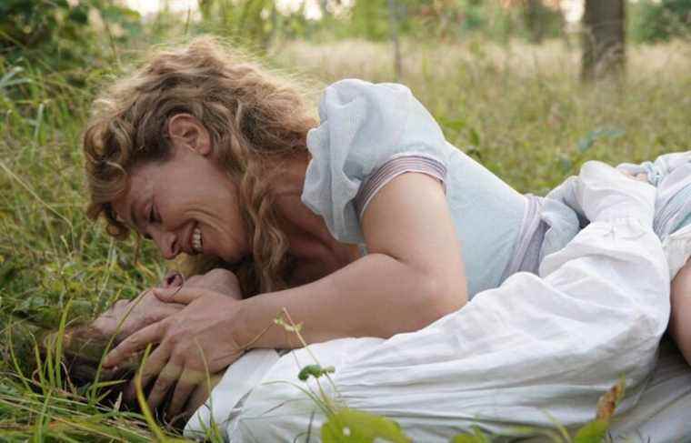 Cécile de France in the shadow of Balzac in “Lost Illusions”