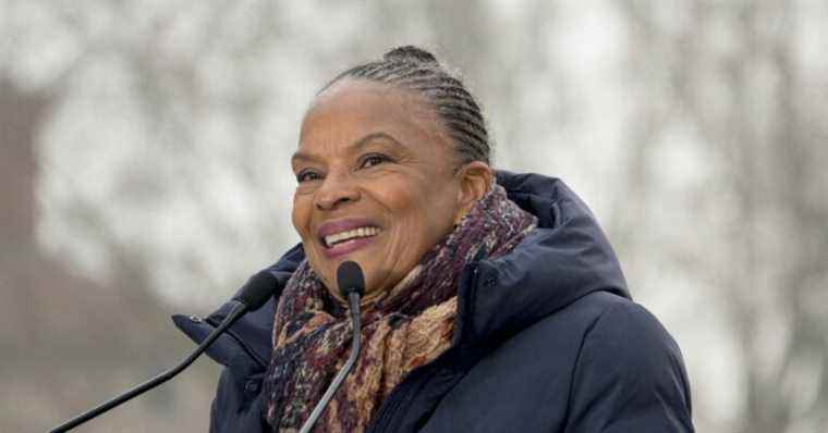 Christiane Taubira loose, smooth hair… her rare hair changes