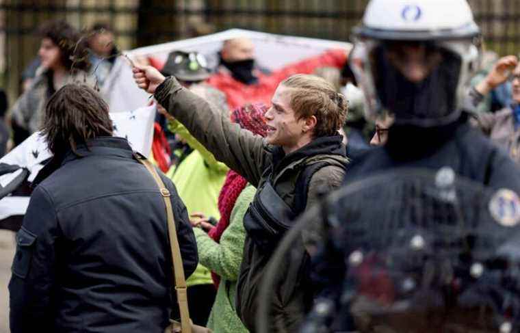 “Convoys of freedom”: wet firecracker in Brussels