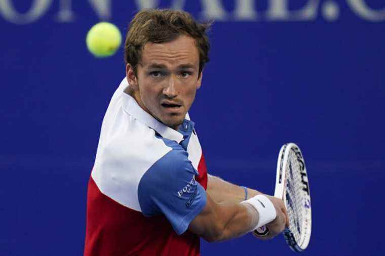 Daniil Medvedev advances to second round of Acapulco tournament