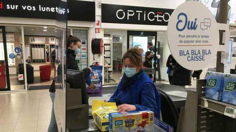 Do you have time to chat?  The Carrefour de Feurs is now equipped with a blablabla cash register