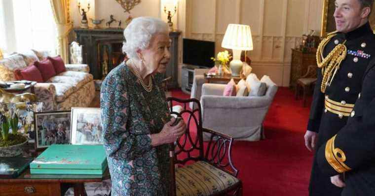 Elizabeth II well surrounded: a new and adorable photo with her great-grandchildren unveiled