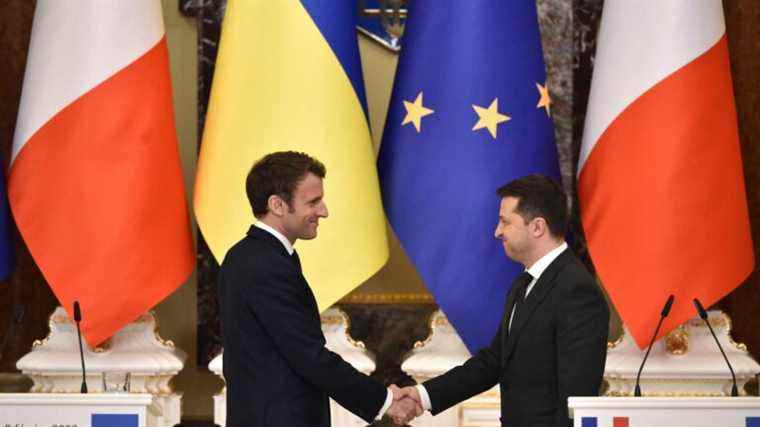 the Ukrainian president tells Macron his “willingness not to respond to Russian provocations”, sums up the Elysée