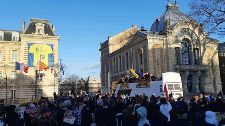 Évreux celebrates the basketball players of the ALM, champions of the Leaders Cup