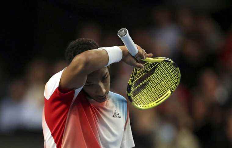 Félix Auger-Aliassime loses to Rublev in the final in Marseille