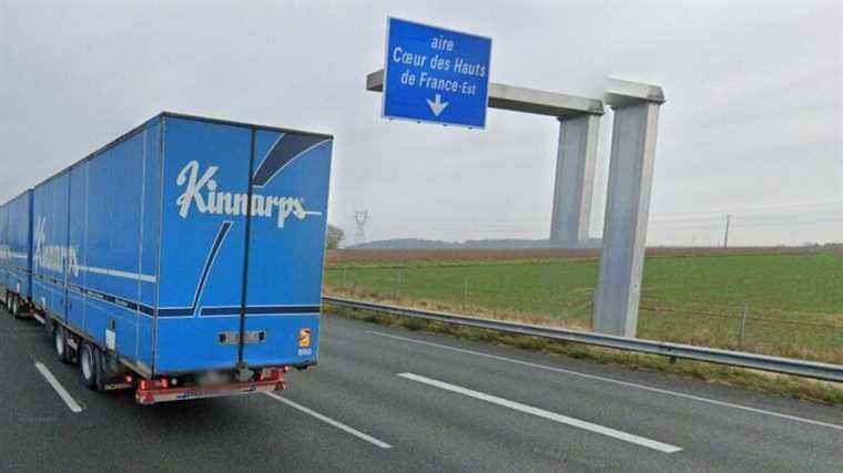 Four young migrants discovered in the trunk of a truck on the A1 in the east of the Somme