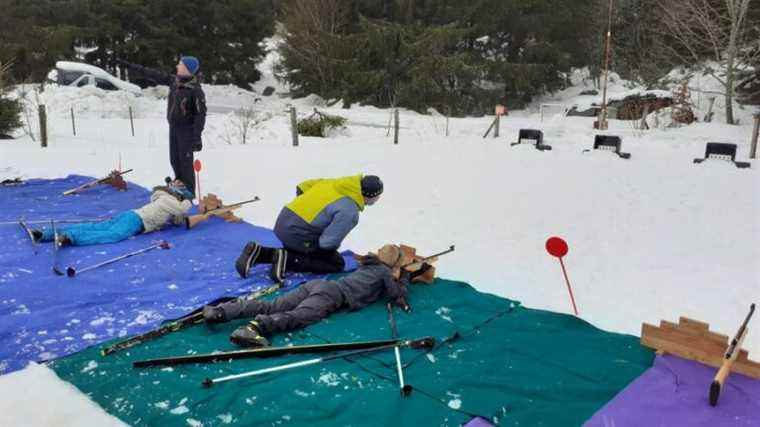 French medals at the Olympic Games in biathlon attract the curious who try their hand at the discipline