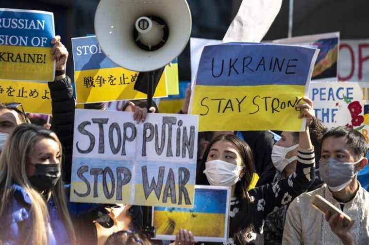 Gatherings |  Solidarity with Ukraine is seen around the world