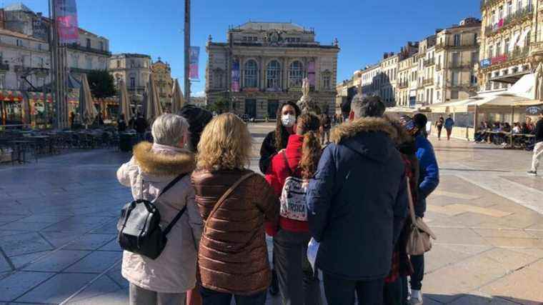 Guides offer tourist visits of Montpellier to make themselves better known