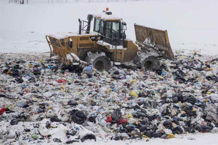 Highly sorting at source to reduce landfill